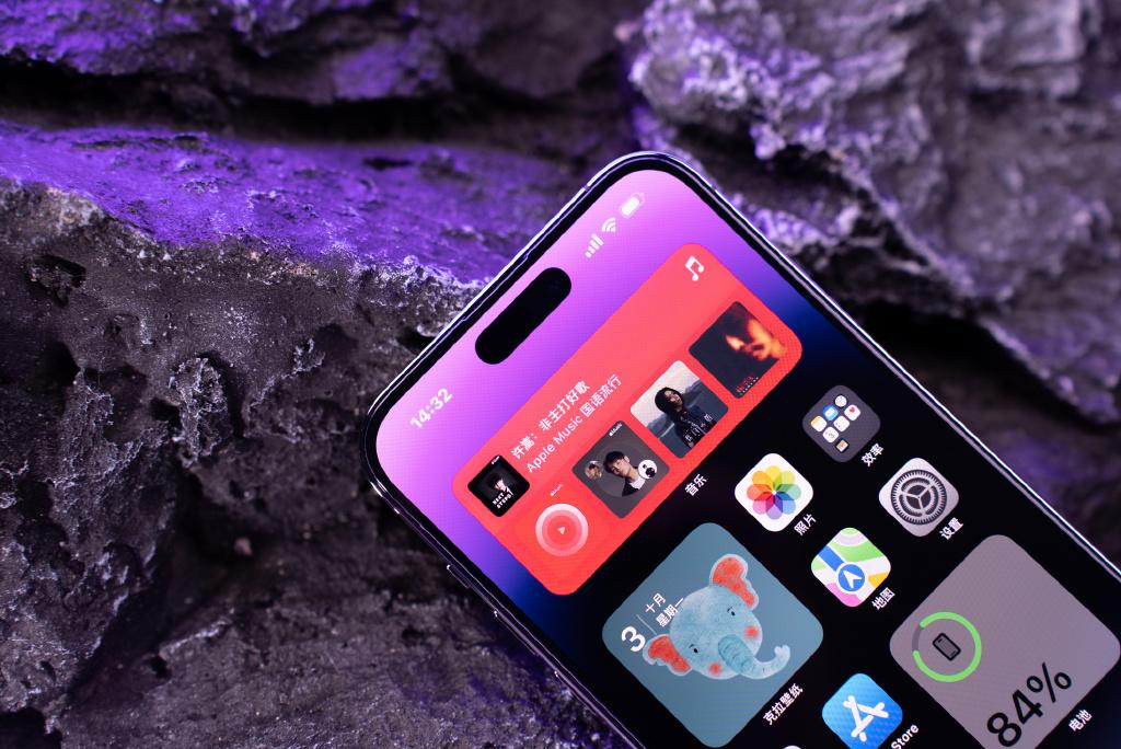 5月手机榜iPhone霸榜高端，3000档一加Ace2最火，口碑如何？