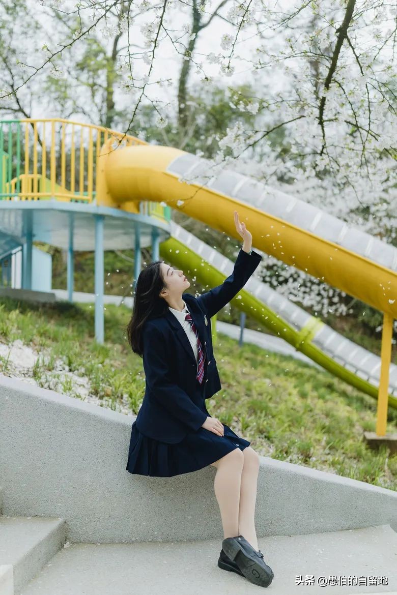 早恋其实也是一件小事,因为早恋让我后悔一生