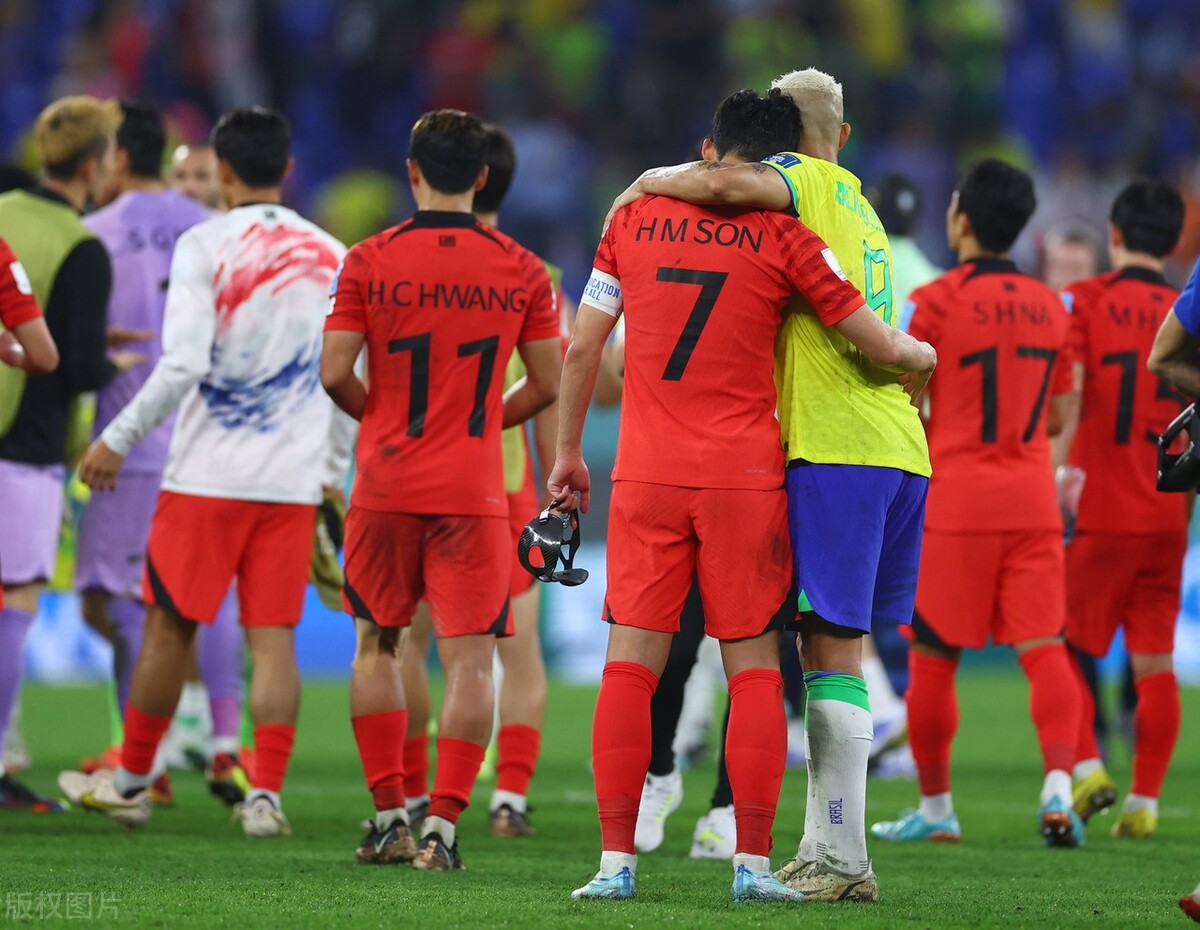 为什么在这一刻我们会为日韩足球而牵挂？