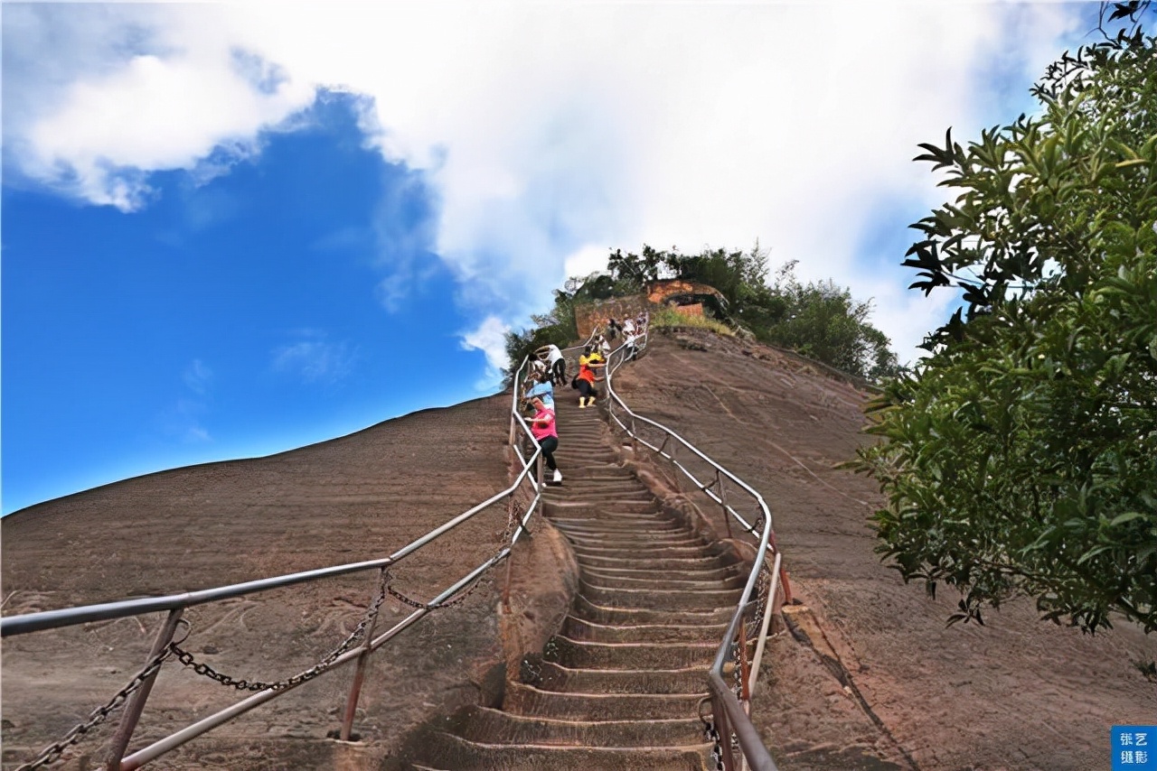 韶关最著名的山,韶关丹霞地貌在仁化县吗