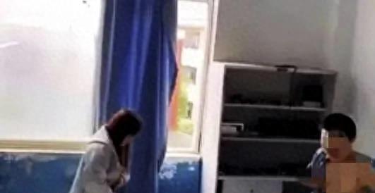 狂野！老师办公室惊现情侣激情时刻，被抓现场画面曝光！