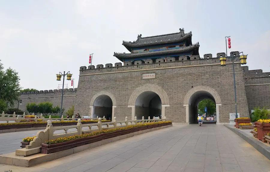 曲阜三孔纪行（作者：刘长玉）