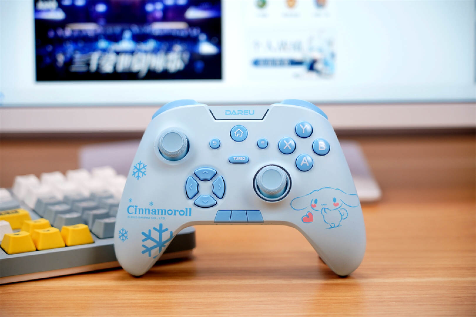 高颜值，高性能，达尔优三丽鸥联名版玉桂狗手柄使用分享！