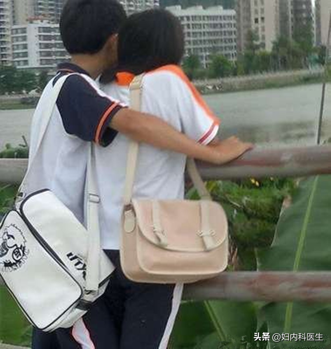 中学生男女关系学校怎么处理,怎么和小朋友说两性知识