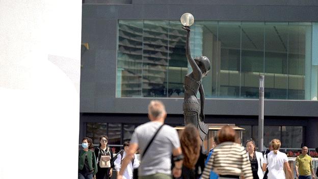香港代购是怎样赚钱的,香港帮别人代购物品犯法吗