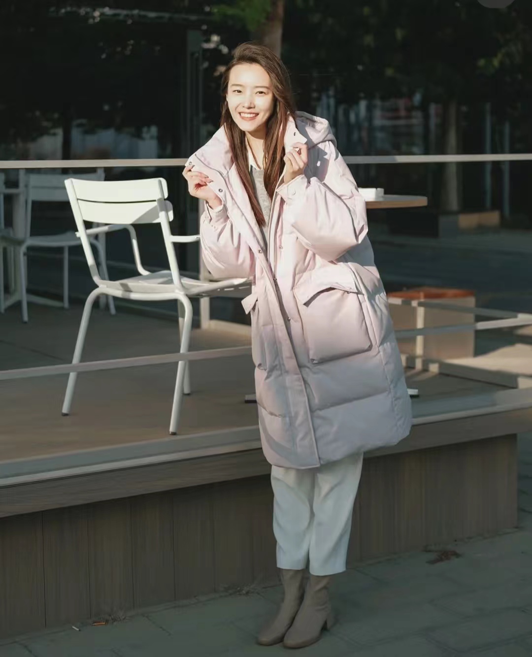 羽绒服搭配什么衣服保暖又好看,羽绒服的穿搭秘籍有哪些