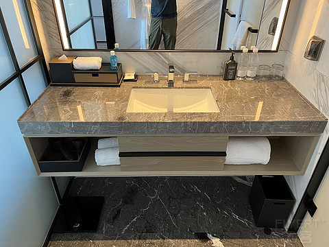 窗含西岭千秋雪成都环球中心雪山,窗含西岭千秋雪魅力成都