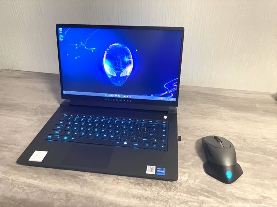 外星人m15r63070,m15r7