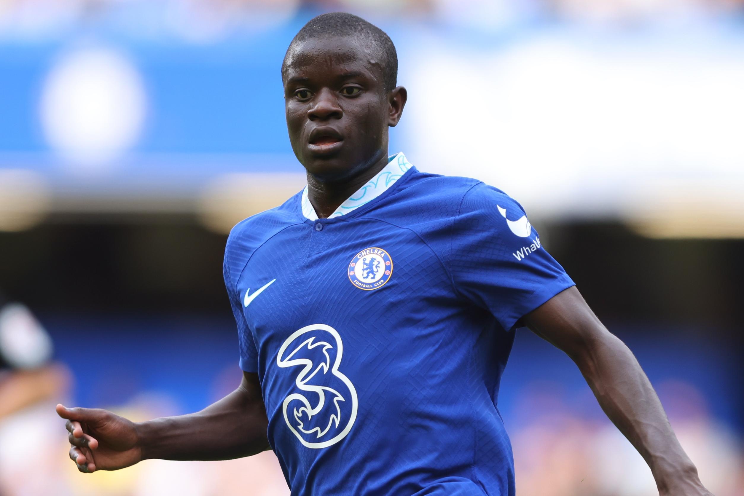 孙兴慜戴面罩参加训练,孙兴慜戴黑色面具出战