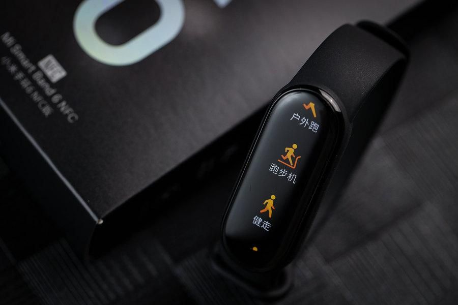 智能手表和智能手环的区别在哪里,智能手表和智能手环区别大吗