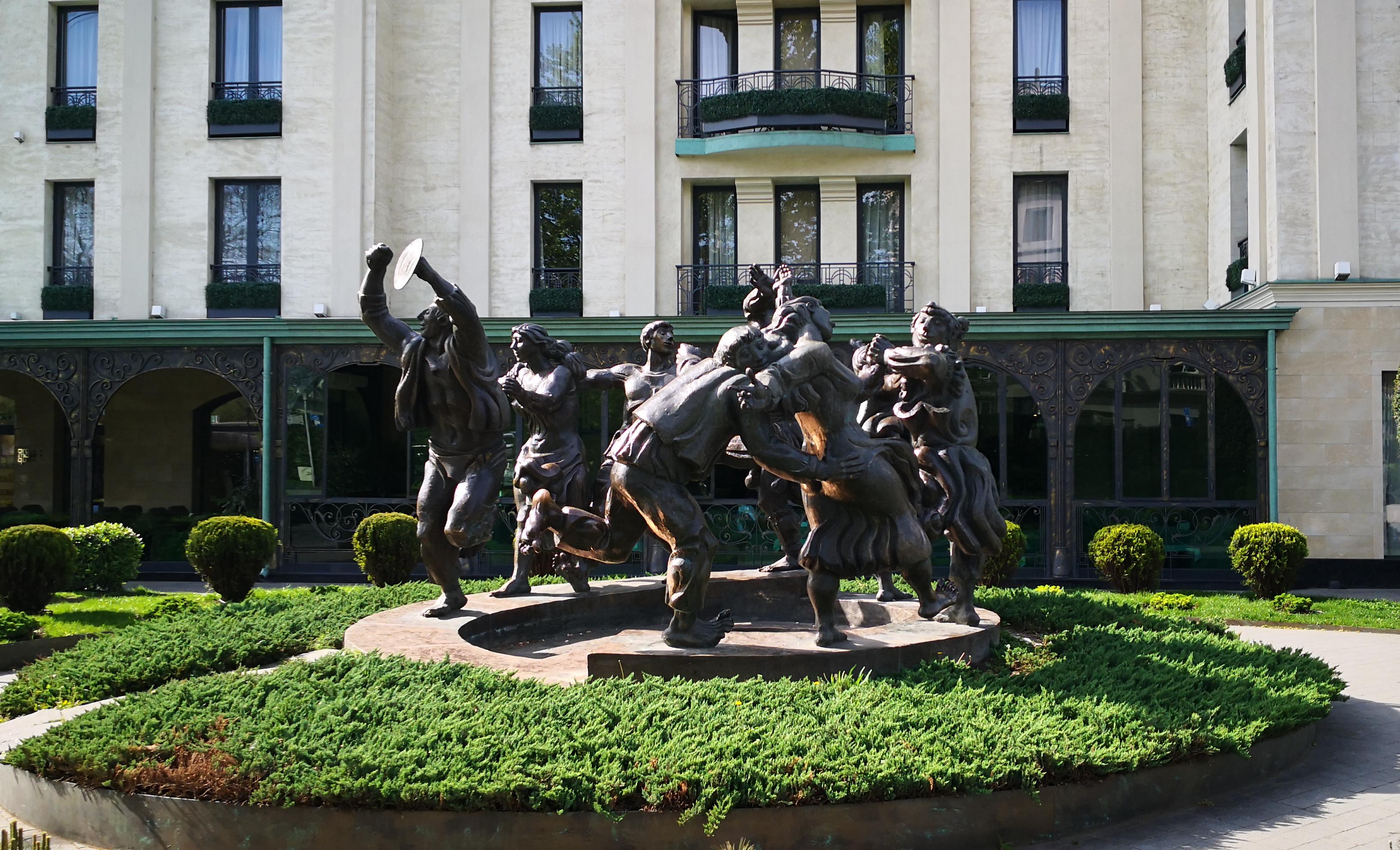 格鲁吉亚，文化差异“浴巾飞上墙”，闹出天大笑话（26）