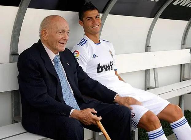 迪斯蒂法诺重建,迪斯蒂法诺