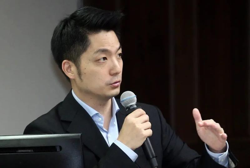 大陆访团抵台当天，台媒称机场有人闹事起冲突，*进党民**调警力戒备