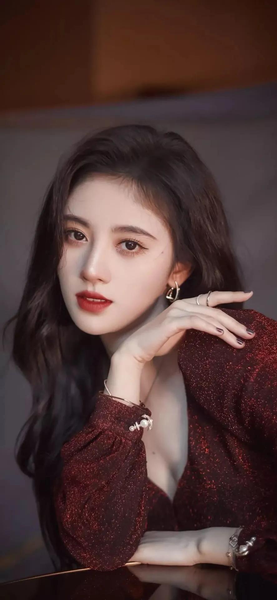 摩羯座女生喜欢鲜花,摩羯座女生喜欢哪种小哥哥