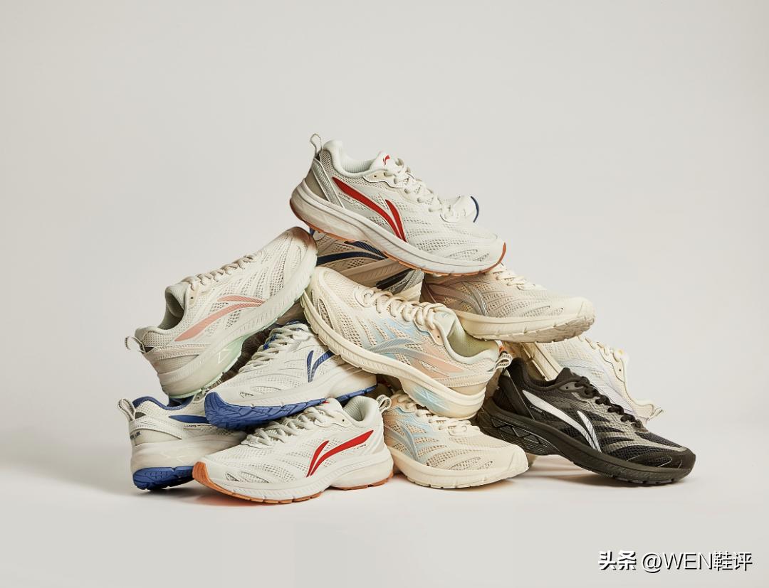 李宁扶遥v2复古银真实效果,好物推荐跑步鞋