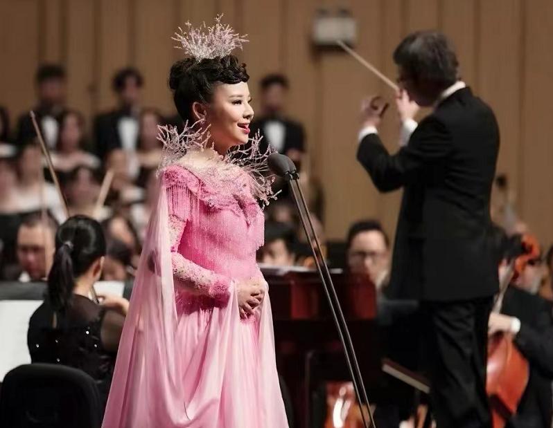 盲人歌手刘赛生女儿还是男孩,盲人歌手刘赛结婚的全部视频