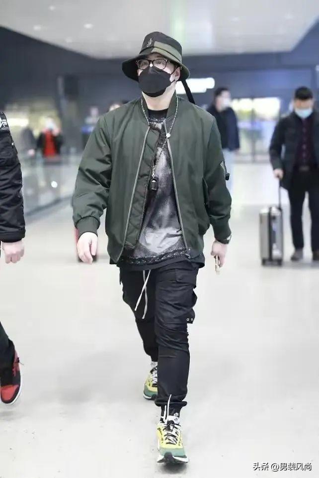 冬季军绿色夹克外套男士,军绿色夹克外套怎么搭配女