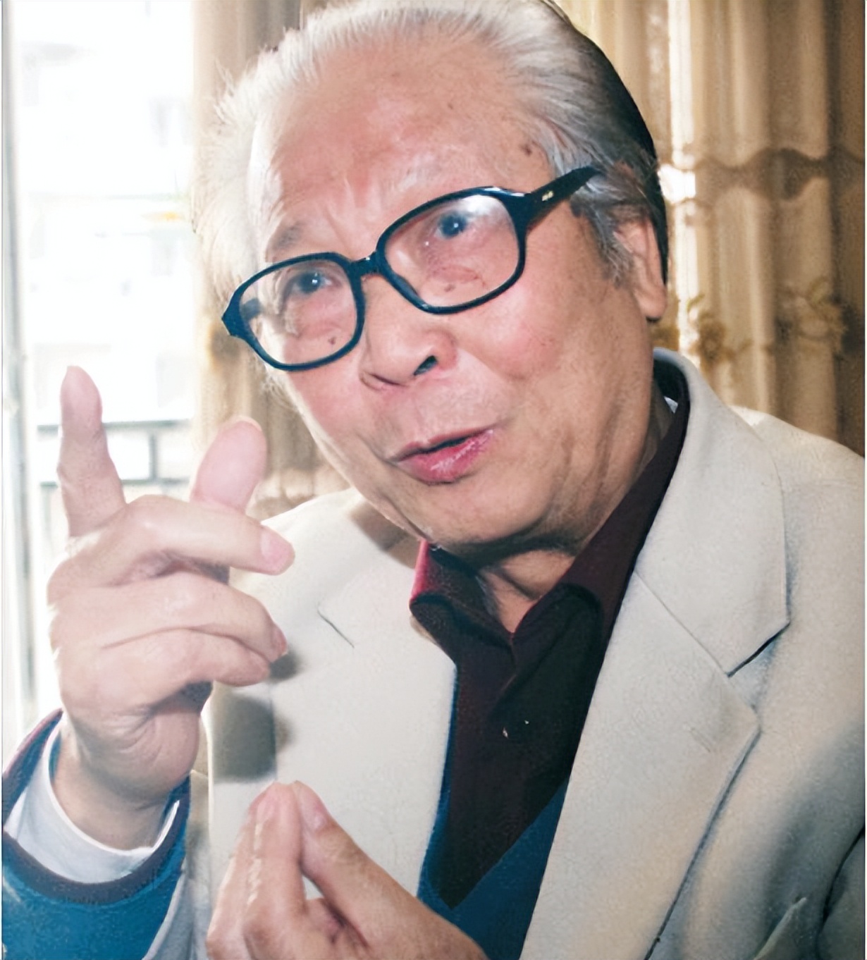 18岁年少成名25岁便跌入低谷王苏娅首位银幕情侣人生命运令人唏嘘