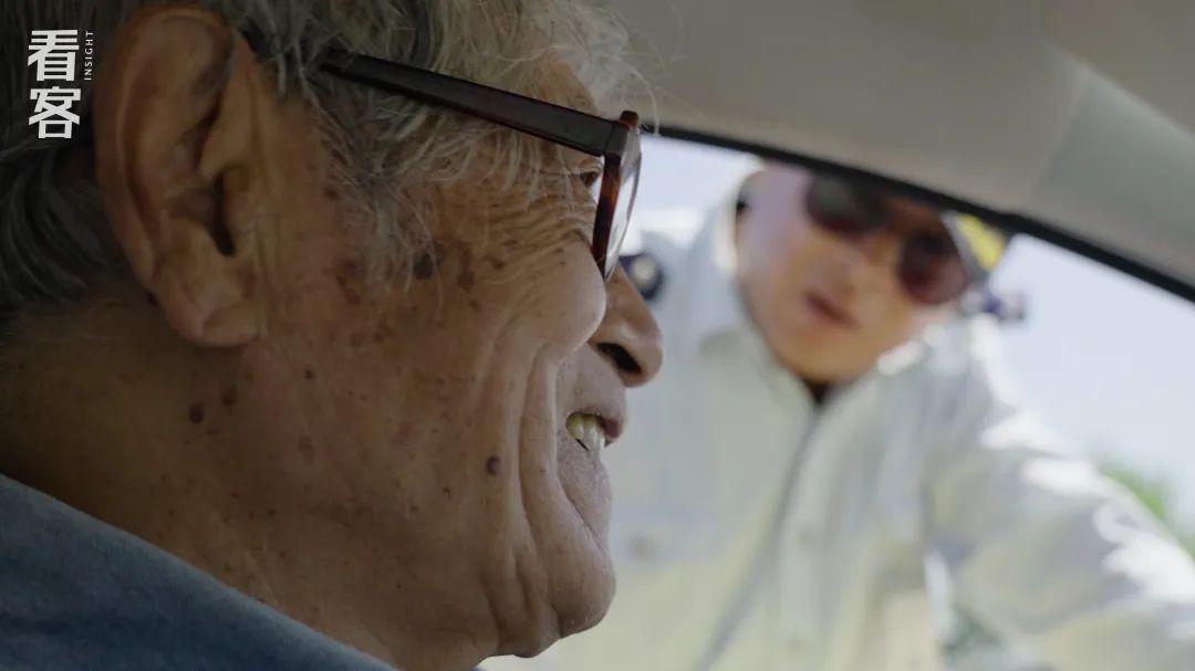 开歼20飞行员可以考驾照吗,1982年试飞员歼8