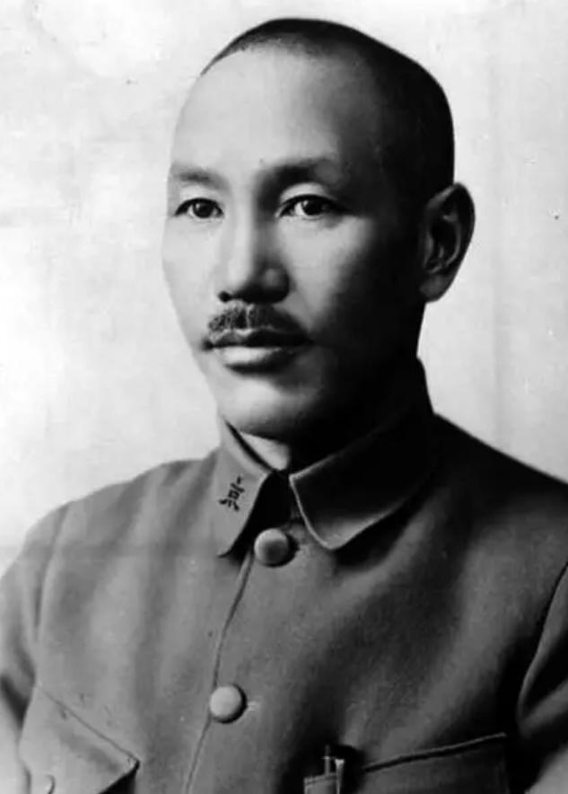 中学同学成战俘，*向前徐**问：是不是准备为蒋介石自杀，可以成全你