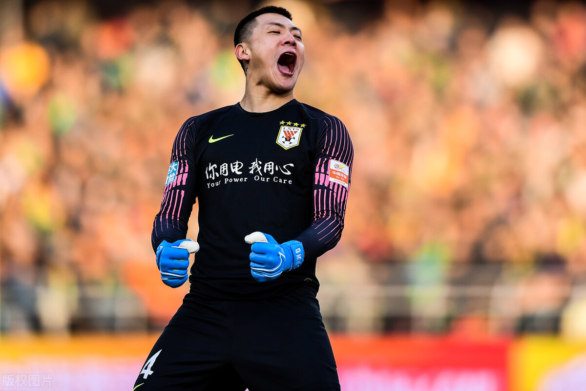 和鲁能有关的裁判,鲁能争议判罚