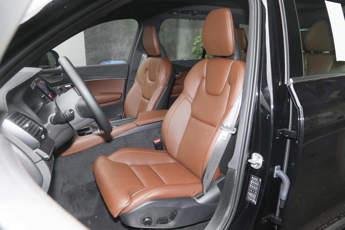 沃尔沃发布了新款xc90的官图,爱信8at沃尔沃xc90