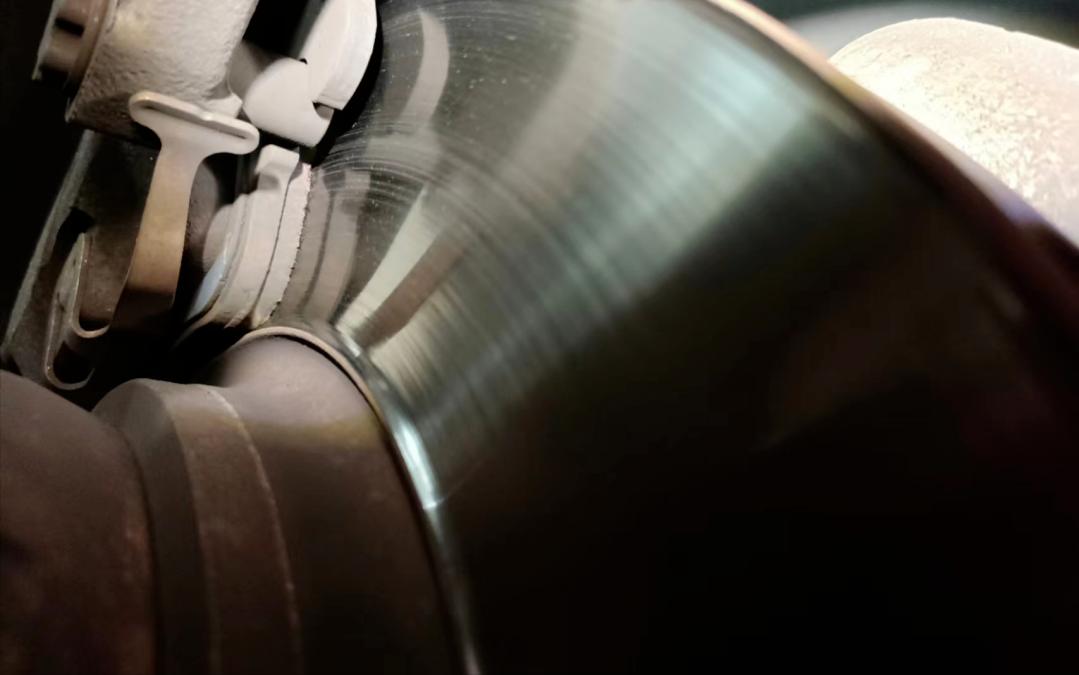 奥迪q5老款整车大改,旧奥迪q5翻新改造