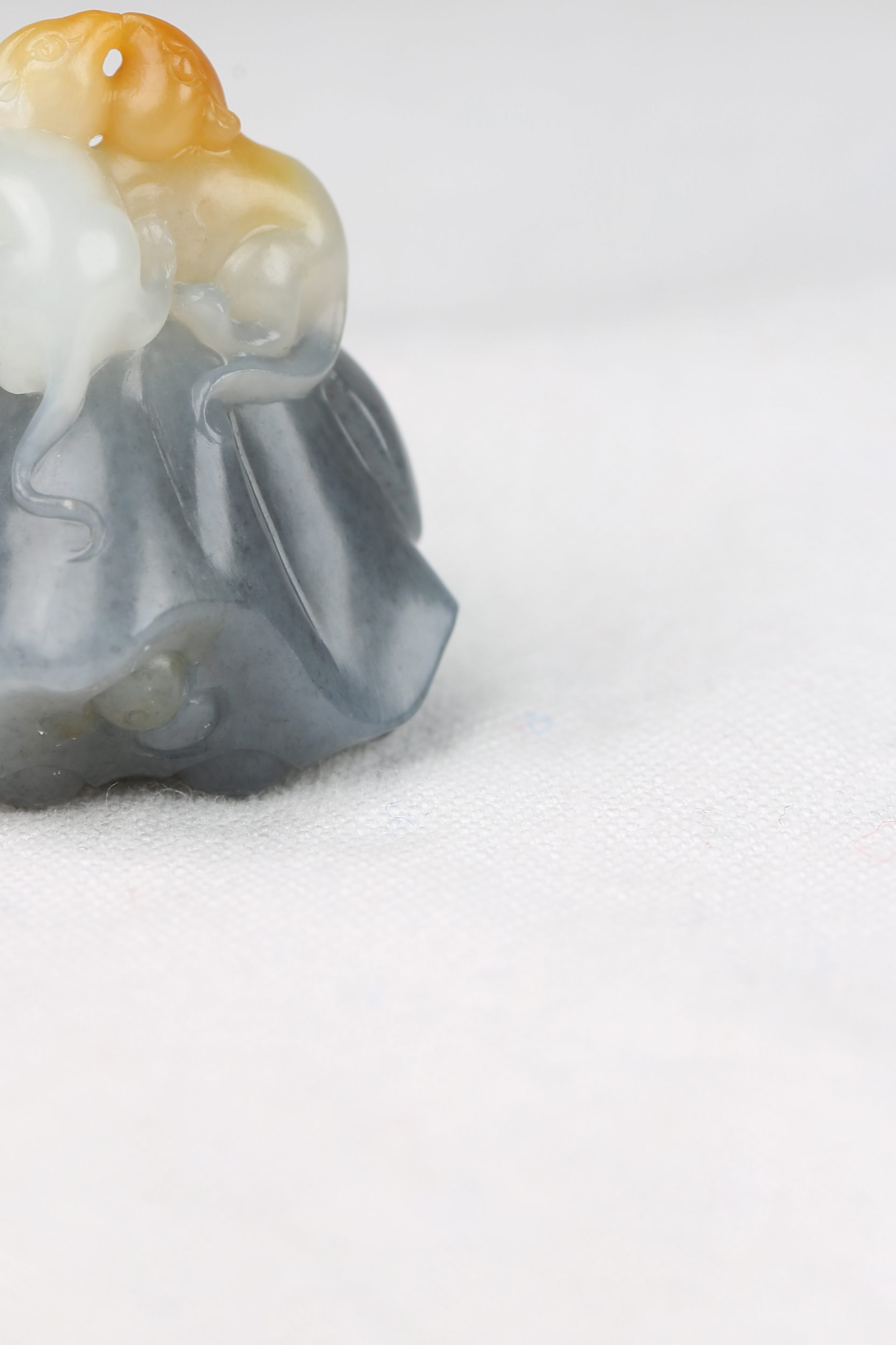 水墨意境和田玉青花籽料原石欣赏,和田玉青花山水的意境