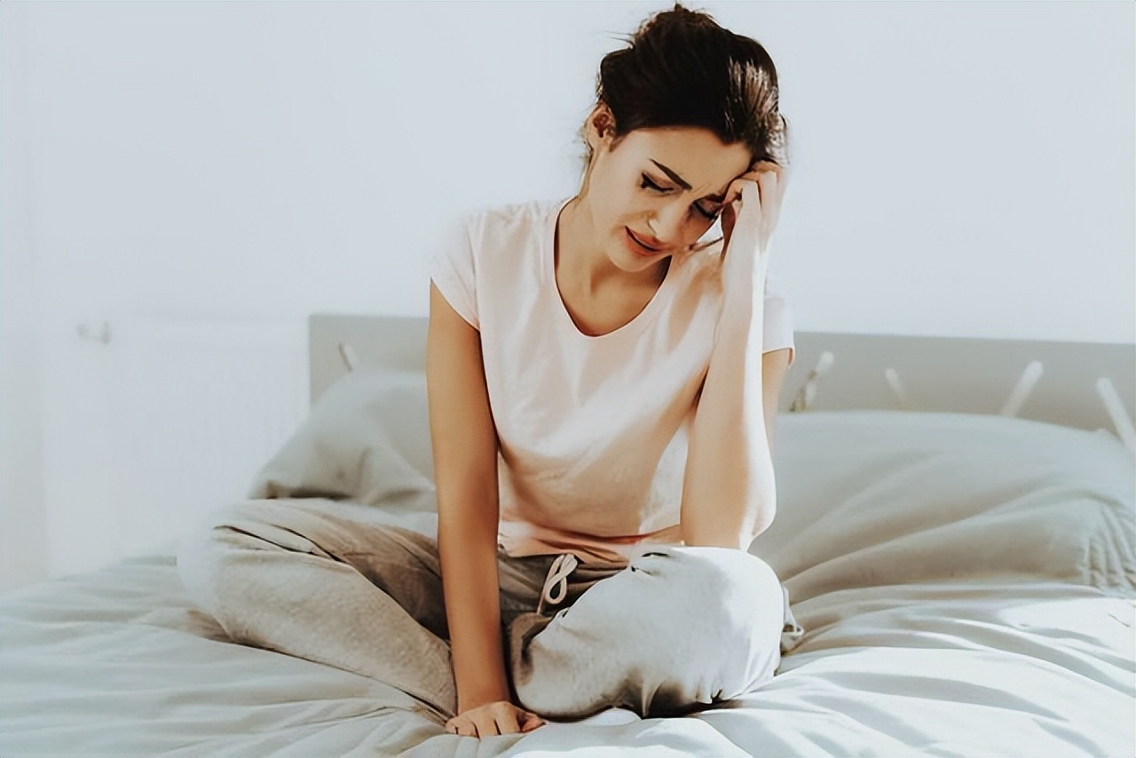 女性自己“用手”会怎么样？会不会破坏处女膜？