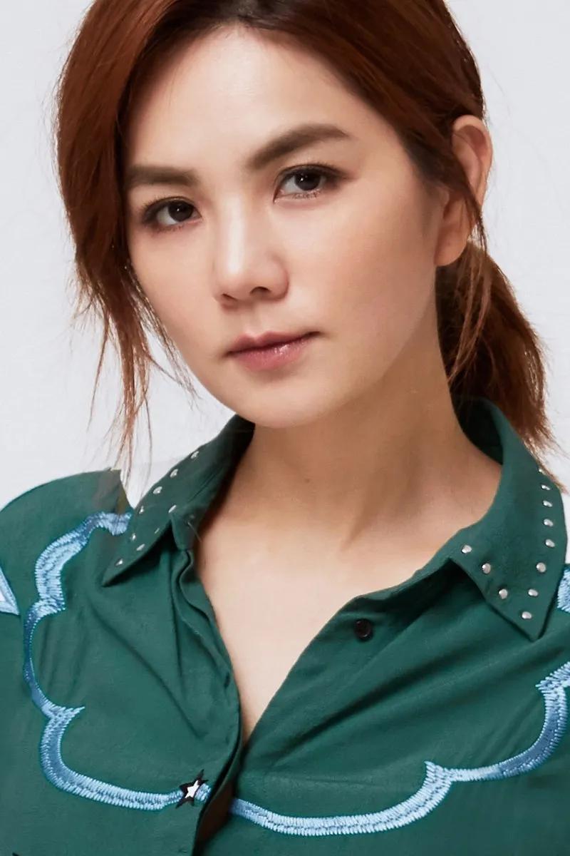 ella陈嘉桦恋人未满初舞台完整版,陈嘉桦浪姐4首秀舞台