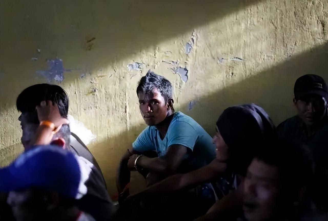 枪支交易屡禁不止，当红女星更被公开售卖，揭秘恐怖暗网的真相