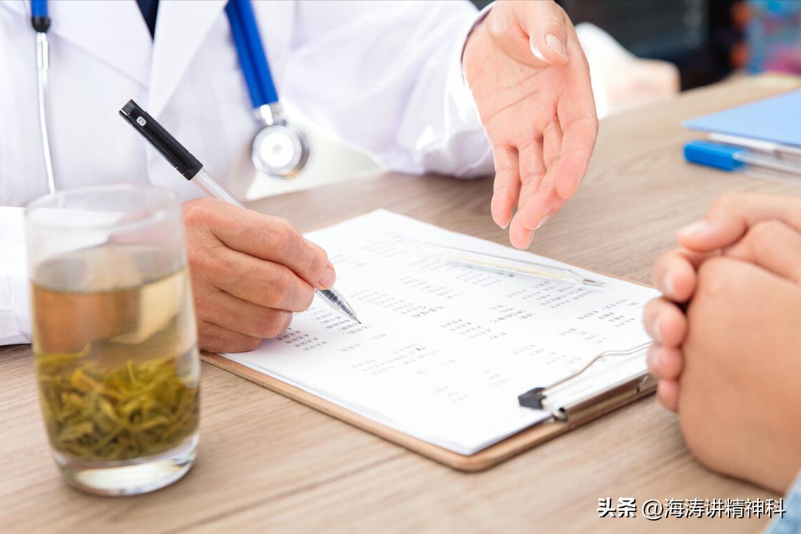 精神分裂症有什么表现怎样治,精神分裂症减药后出现症状怎么办