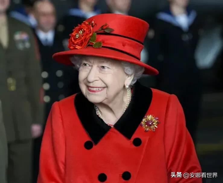 伊丽莎白二世女王的二十五件旷世珠宝