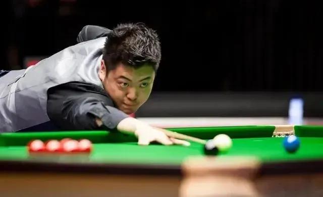 *球赌**+操纵比赛，背弃体育精神，中国球员梁博文被终身禁赛