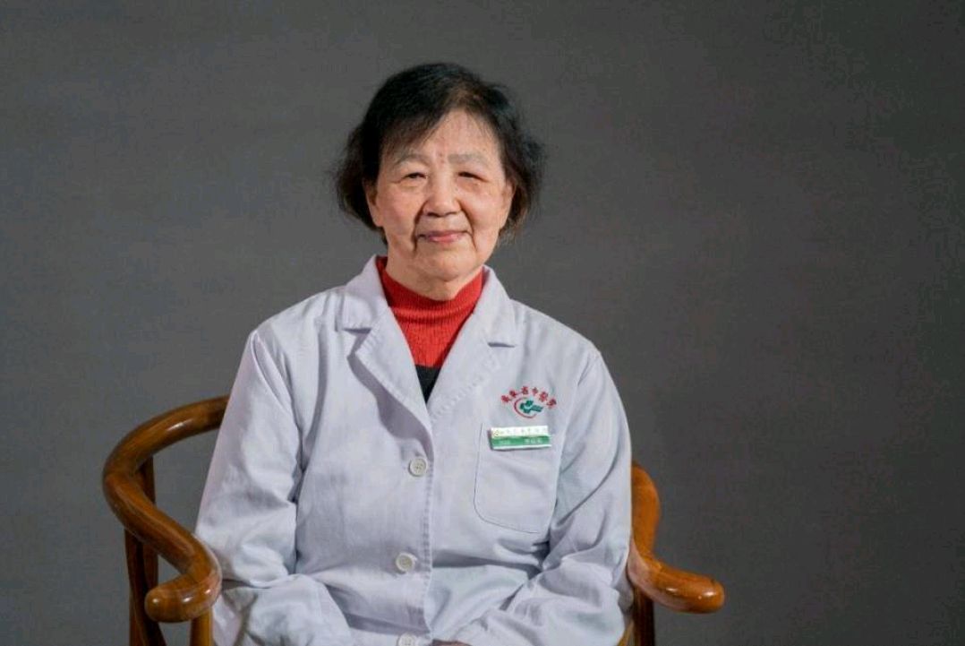 李丽芸医生团队,省中医李丽芸徒弟