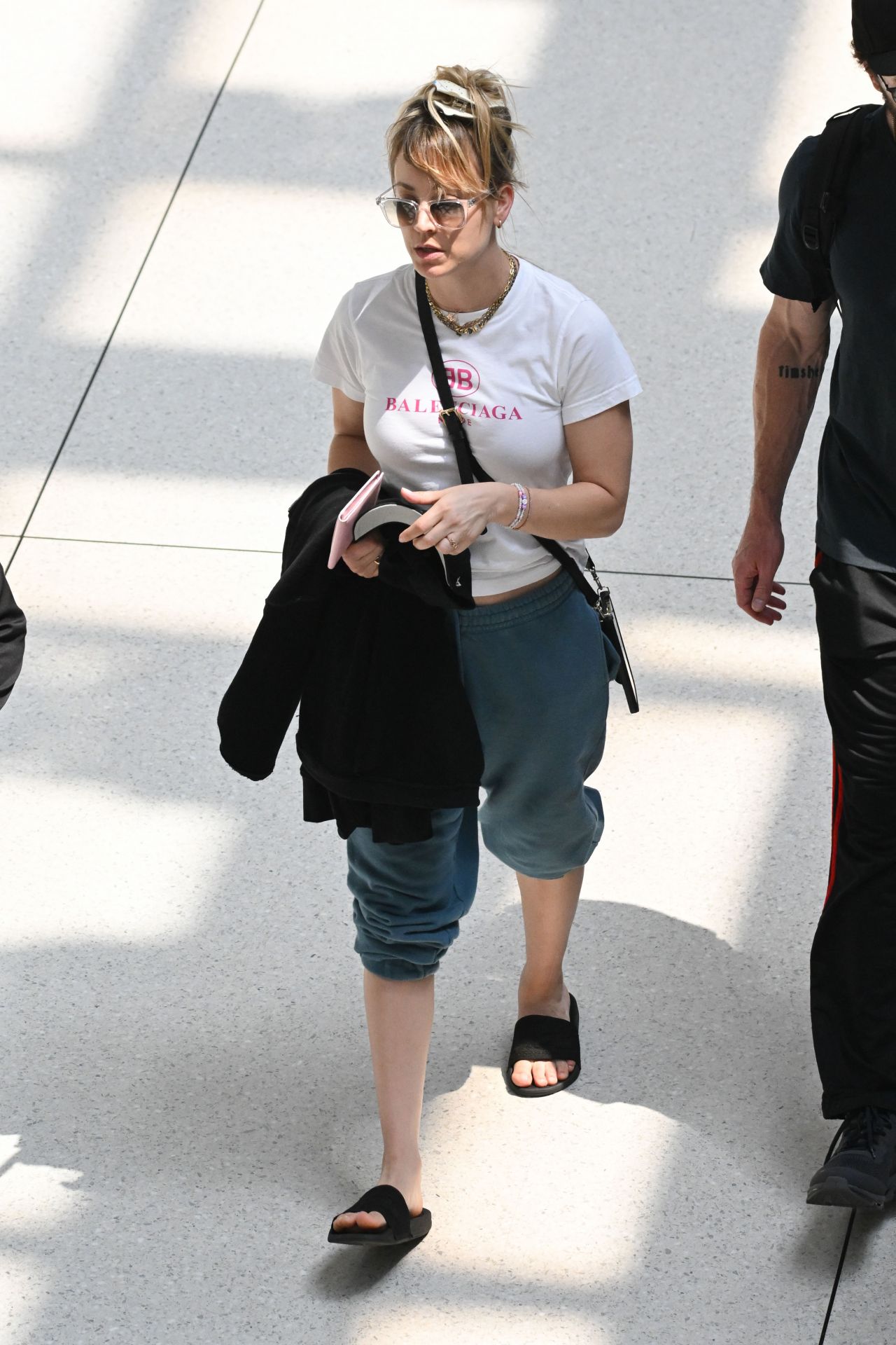 欧美明星街拍时尚潮流,2023年欧美明星时尚街拍