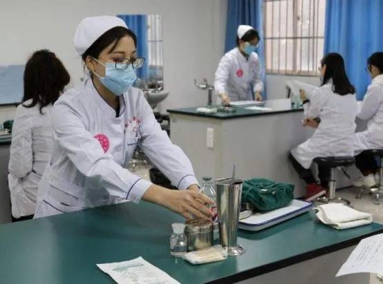 比较好就业的十大医学类专业排名,医学类最好就业的十大专业