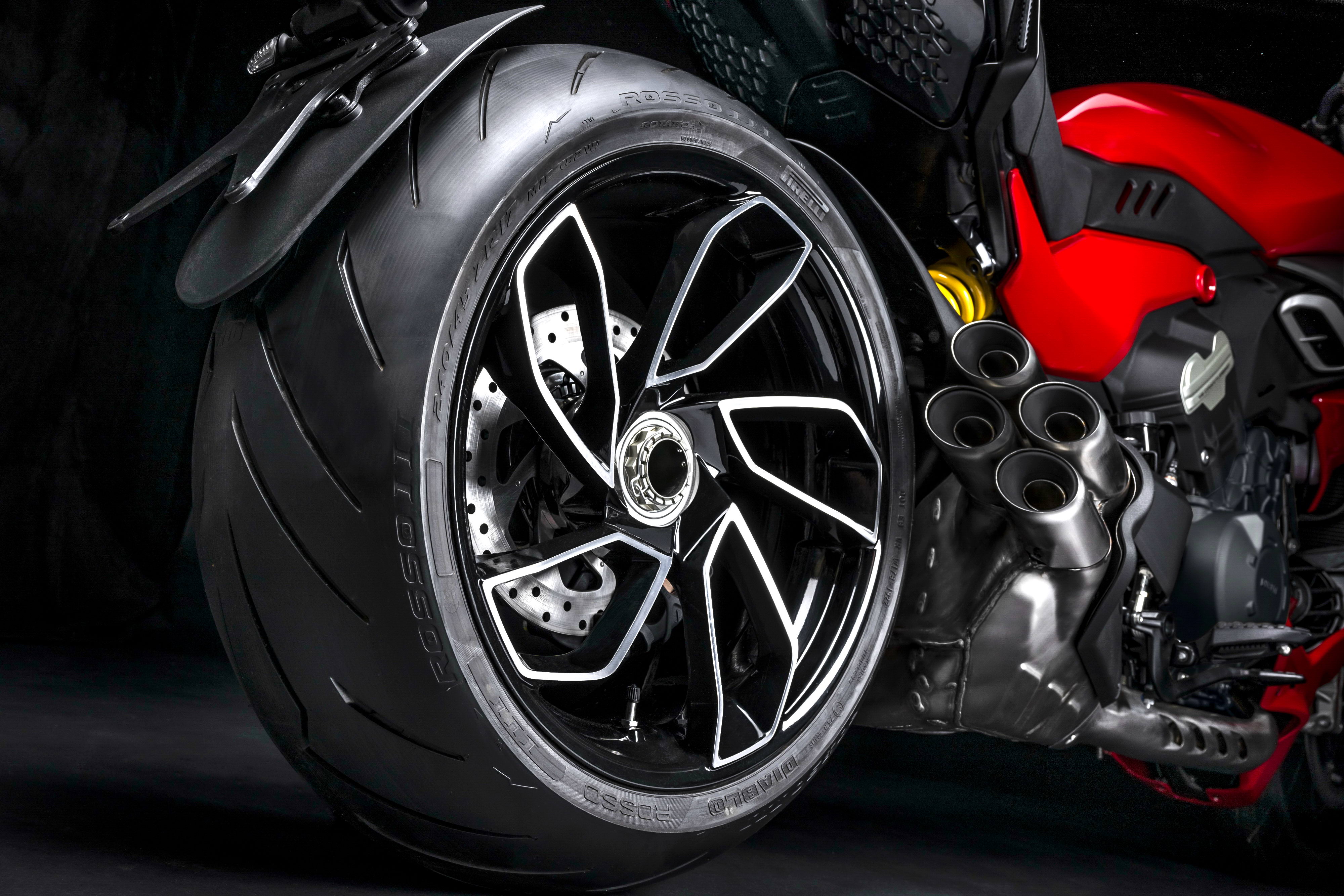 2024杜卡迪diavelv4,杜卡迪全新diavelv4