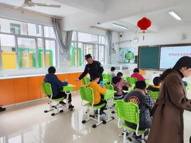 派出所民警到小学上防性侵课内容,校园安全反对欺凌