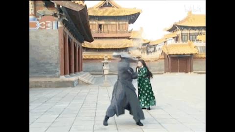 王晶吐槽张无忌,王晶张无忌大战六大门派完整版