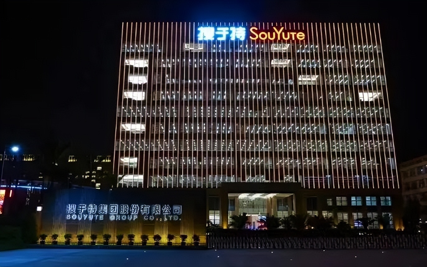 营收利润大跌的优衣库,优衣库跌下神坛