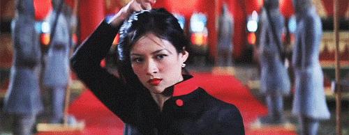 42岁章子怡素颜演电影,章子怡怎么评价关晓彤