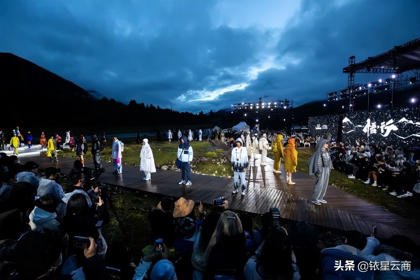 服饰行业发展现状,服饰行业现状及前景
