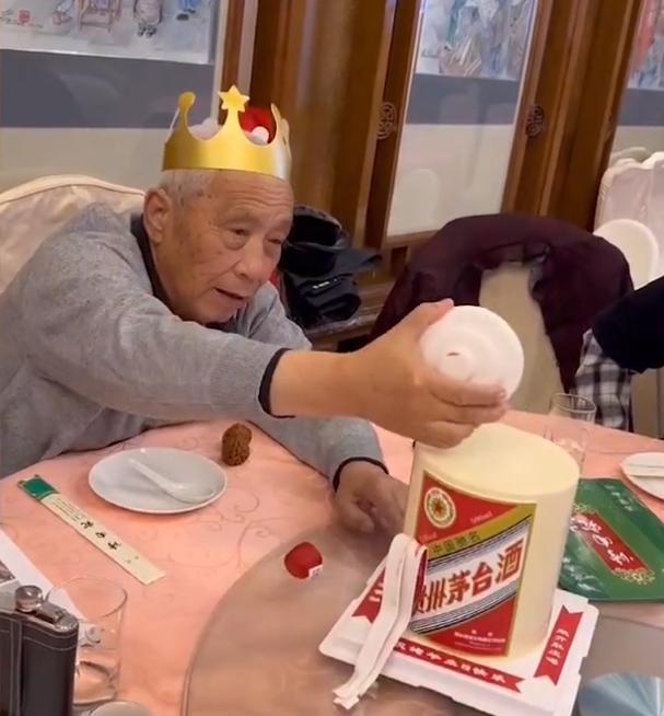 铔嬬硶鍋氭垚鑼呭彴褰㈢姸82宀佸Д鐖疯鏁磋泭,澶栧瓩濂虫妸铔嬬硶鍋氭垚鑼呭彴褰㈢姸