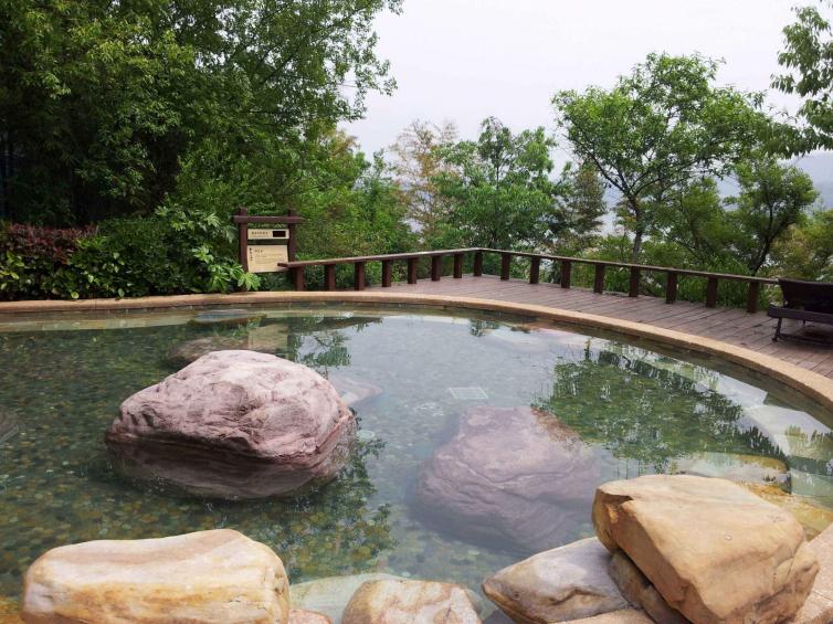 山东适合冬天泡温泉的景点,山东温泉旅游景点推荐