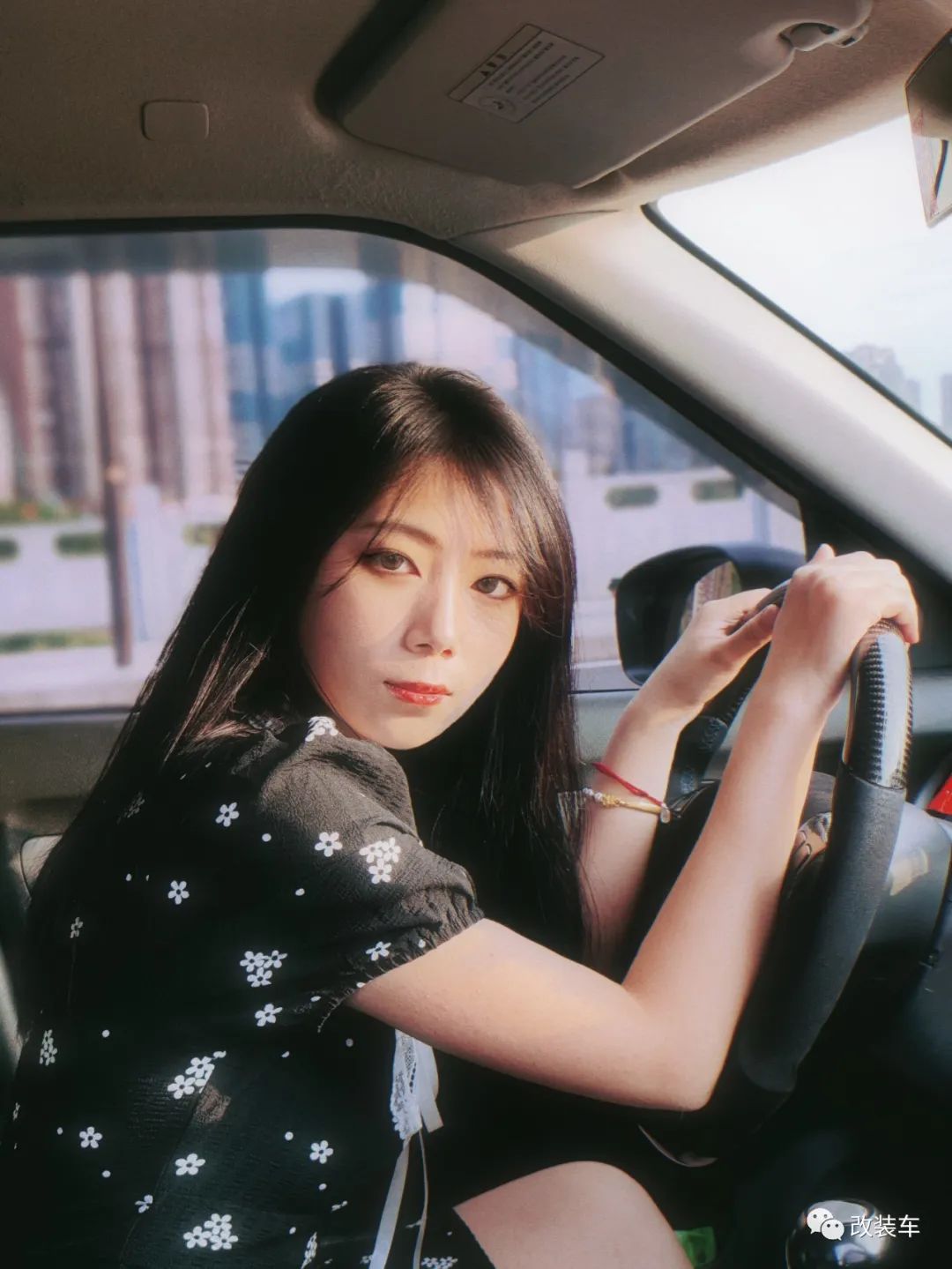 铃木雨燕女士车,铃木雨燕适合女生的车