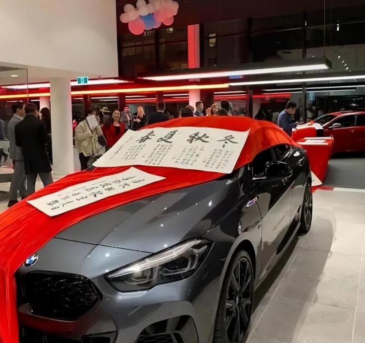 拥有10亿豪宅的10位女明星,盘点拥有豪宅的女明星