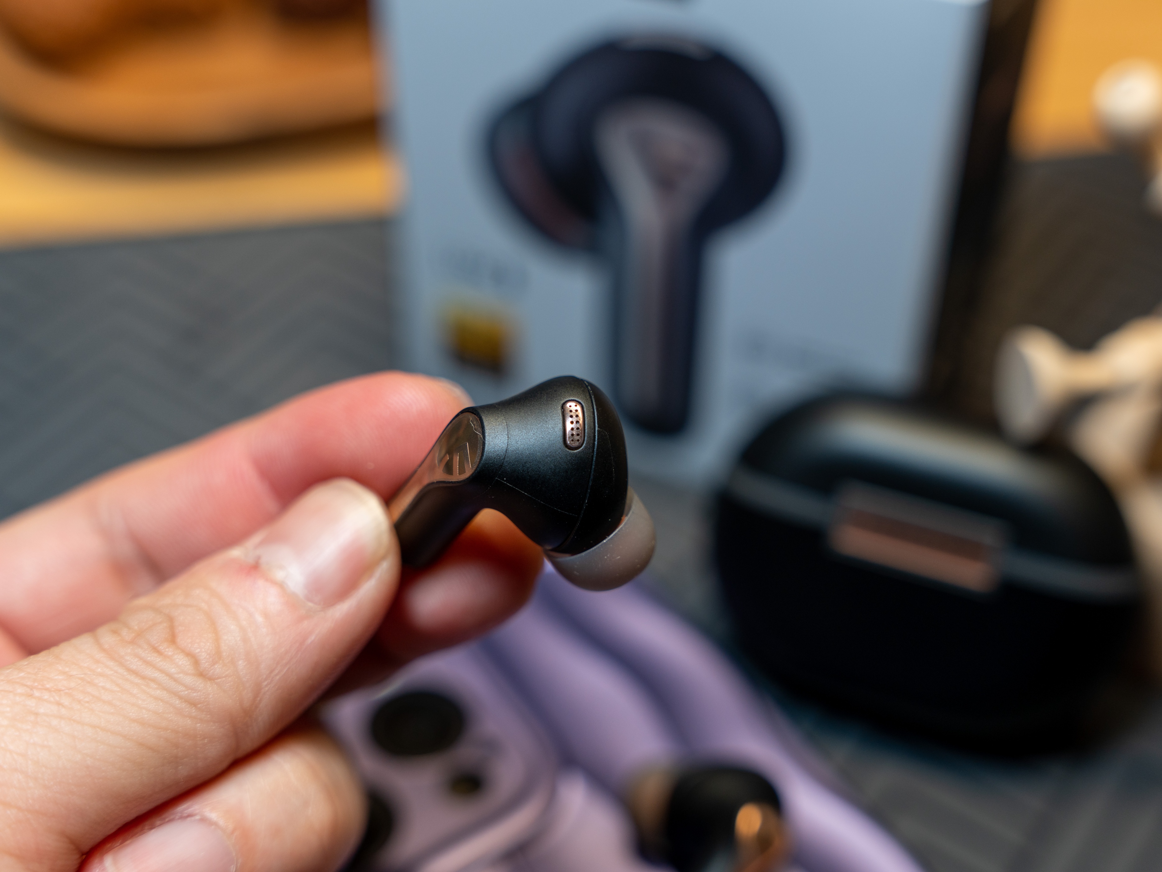 300块不到买Hi-Res金标主动降噪蓝牙耳机—泥炭Capsule3Pro分享