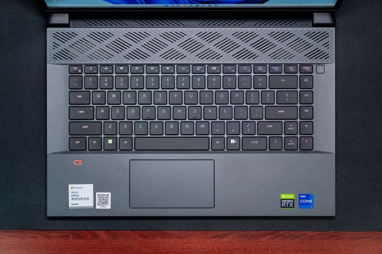 戴尔新游匣g16和g16有啥不一样,戴尔游匣g153060游戏评测