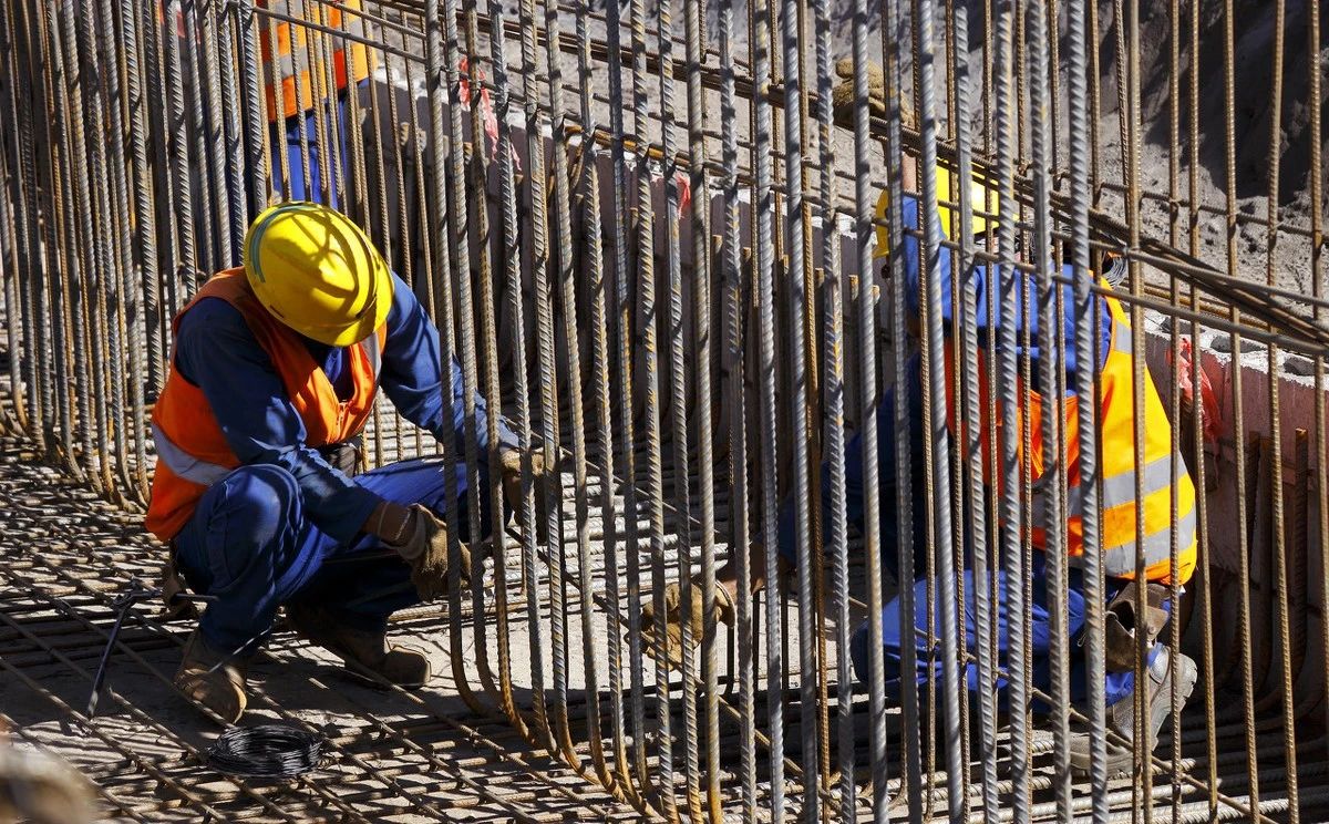 用工荒为什么有人还找不到工作,我国三大行业出现用工荒月薪过万